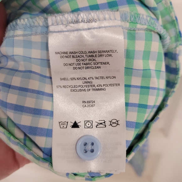 Columbia women's Omni Shade sun protected vented lightweight button down shirt - Picture 12 of 13